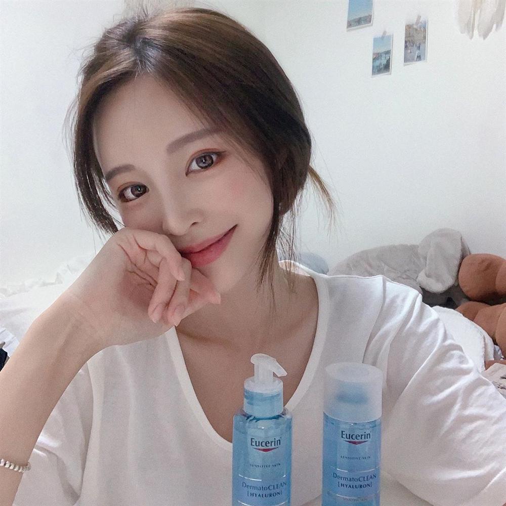 Có đến 5 sai lầm dễ mắc khiến da nổi mụn ẩn trường kỳ, kinh điển nhất vẫn là lỗi tẩy trang-1