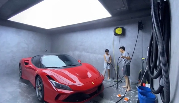 Dạy con như Cường Đô la: Cậu cả Subeo được sống giàu có chuẩn rich kid vẫn rửa xe ô tô cho bố, nhiều người phải ố á thán phục-4