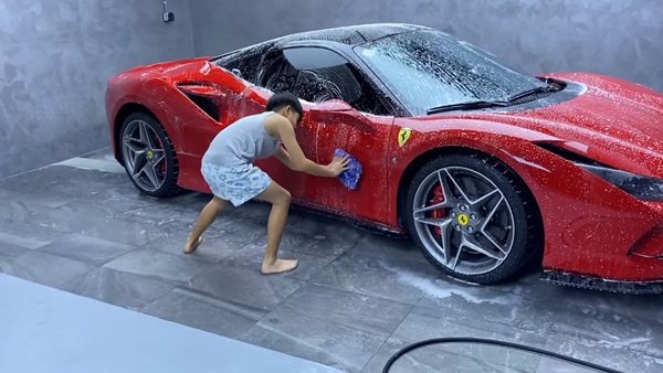 Dạy con như Cường Đô la: Cậu cả Subeo được sống giàu có chuẩn rich kid vẫn rửa xe ô tô cho bố, nhiều người phải ố á thán phục-8