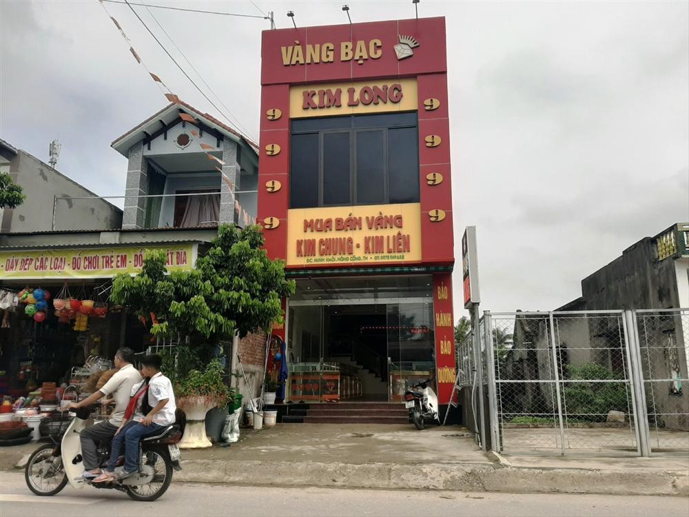 Bố mẹ nam sinh lớp 9 đột nhập tiệm vàng lấy 400 triệu: Cháu là đứa rất ngoan, hiền lành”-2