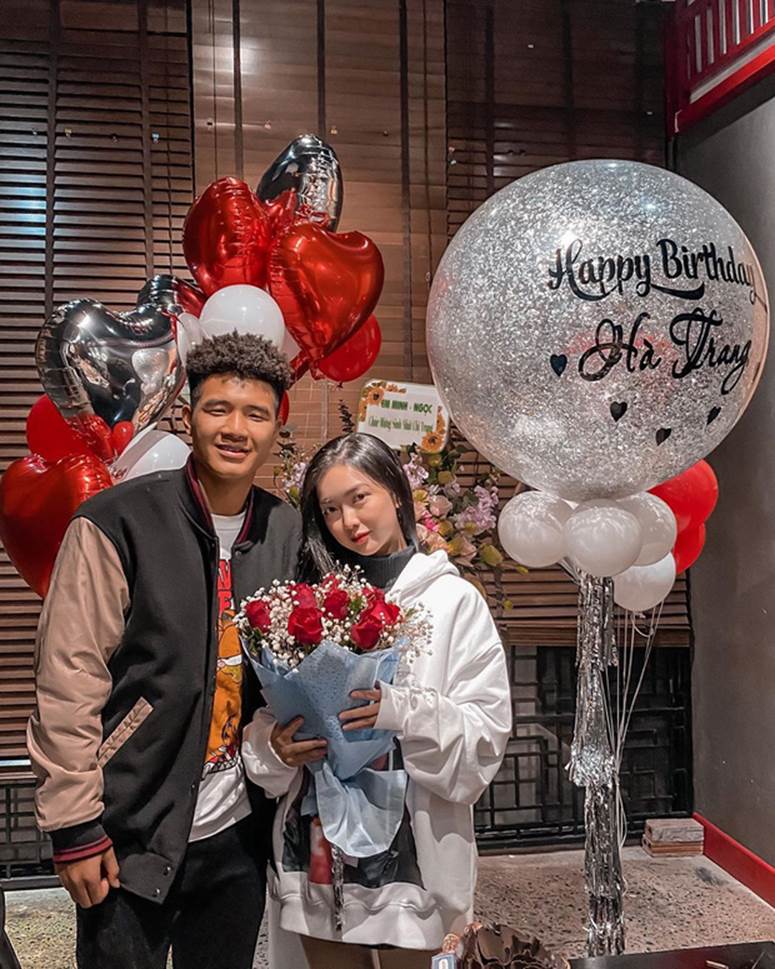 Đường tình ngọt lịm của đôi bạn Dũng - Chinh: Người công khai bạn gái 2k bốc lửa, người im lìm mà yêu bền ghê-4