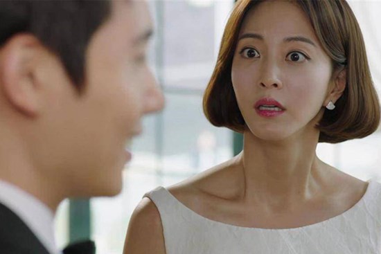 Nhất quyết không bao giờ nộp tiền lương hàng tháng cho vợ, chồng tôi mù quáng nghe theo lời mẹ 