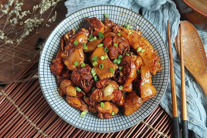 Om thịt gà không cần nước, chỉ cần thêm thứ này gà mềm thơm, cả nhà ăn không ngừng gắp-6