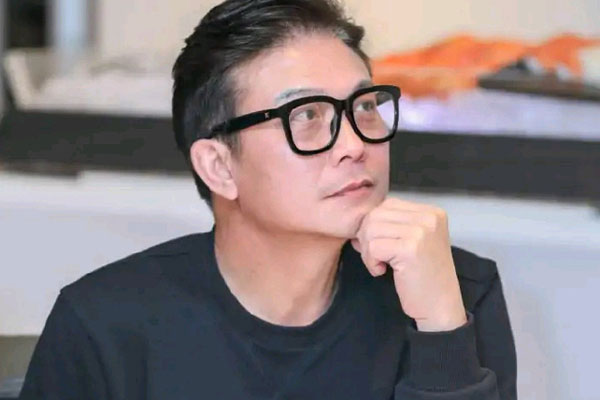 Cuộc sống bí ẩn của Lý Liên Kiệt ở tuổi 58: Hàng ngày ngồi thiền trong hang, tiều tụy, vô hồn?-8