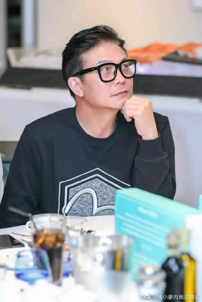 Đối thủ của Lý Liên Kiệt tuột dốc vì scandal quay lén phụ nữ, tuổi U60 ra sao?-5