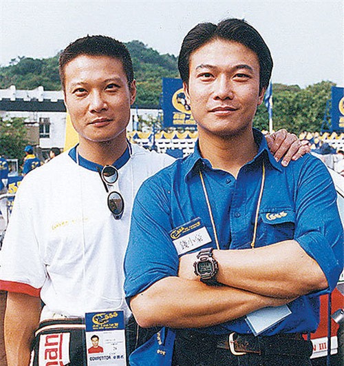 Đối thủ của Lý Liên Kiệt tuột dốc vì scandal quay lén phụ nữ, tuổi U60 ra sao?-1