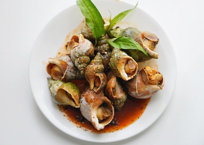 Bà xã Baggio khoe những món ăn chơi ngon mê, Lê Phương nhắn nhủ Em mắc nhiều nghiệp thế?-9