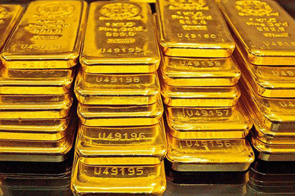 Giá vàng hôm nay 25/9: Sụt giảm do USD không ngừng tăng-2