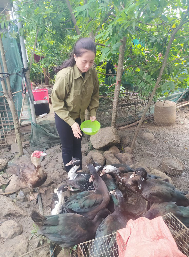 Nữ sinh Nghệ An thi Đại học 31 điểm: Mẹ bị ung thư giai đoạn 4, phải đi nhổ cỏ lúa, bóc mía thuê, ngày chỉ ngủ 2 tiếng vì quyết tâm thi đỗ-1