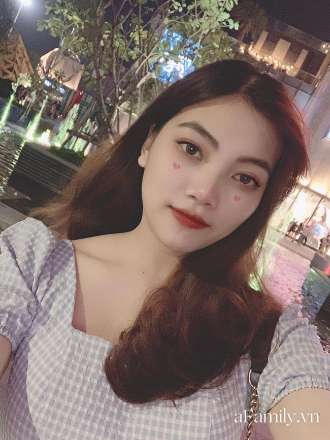 Da mặt từng khó thở vì ai khuyên gì cũng dùng, cô nàng này quyết thay đổi và cấp ẩm bằng mặt nạ để da căng bóng-1
