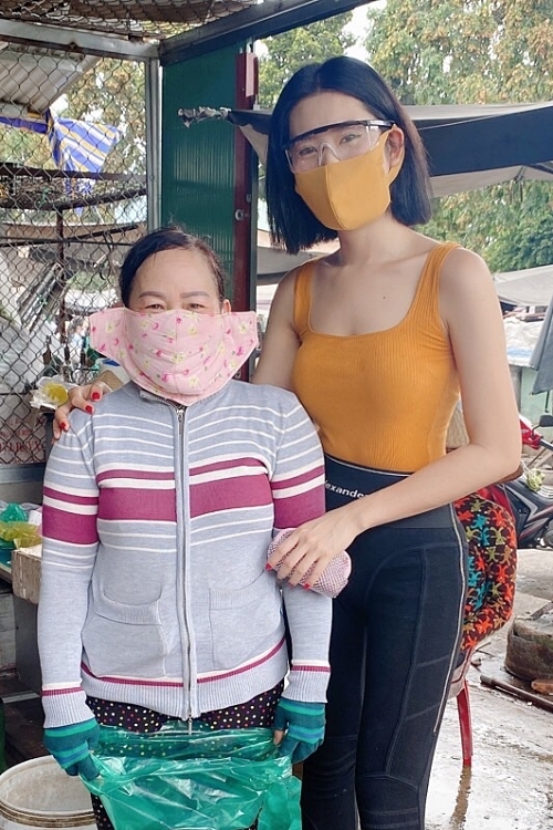 Loạt tình huống khốn đốn khi sao Việt đi chợ: Hài hước nhất là Trấn Thành, Trường Giang bị sờ má, kéo áo giữa khung cảnh náo loạn-9