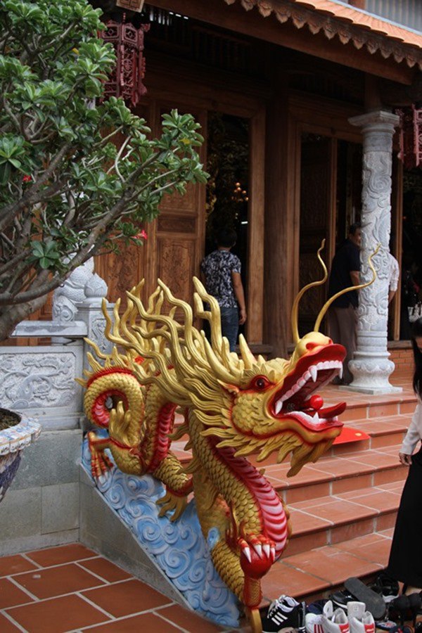 Hoài Linh tạm đóng cửa nhà thờ Tổ 100 tỷ, dân tình tò mò không biết bên trong có gì?-16