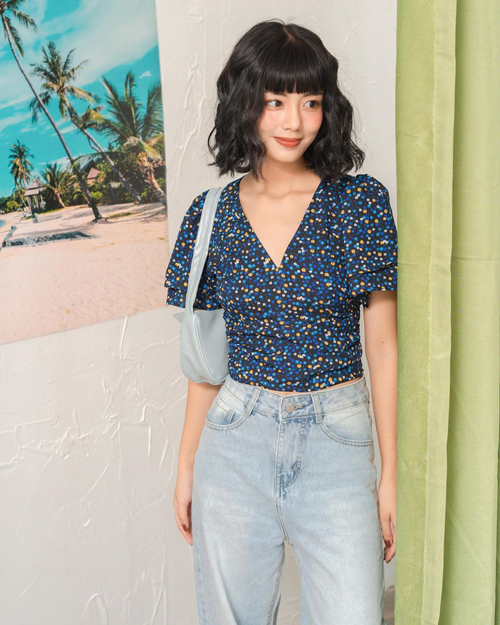 6 kiểu áo blouse đáng sắm thu này, diện lên cô gái nào cũng có thêm vài phần chanh sả”-1