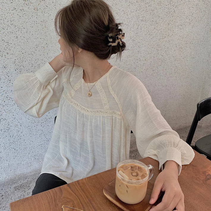 6 kiểu áo blouse đáng sắm thu này, diện lên cô gái nào cũng có thêm vài phần chanh sả”-5