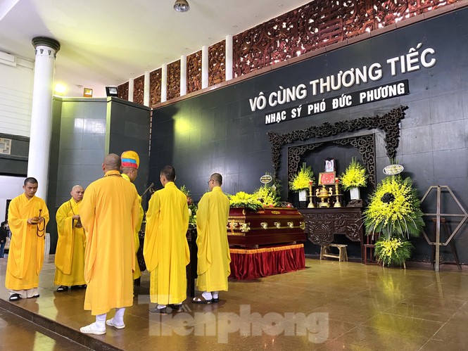 Nghẹn ngào tiễn đưa nhạc sĩ Phó Đức Phương về đỉnh Phù Vân-1