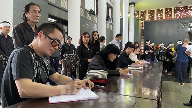 Nghẹn ngào tiễn đưa nhạc sĩ Phó Đức Phương về đỉnh Phù Vân-5