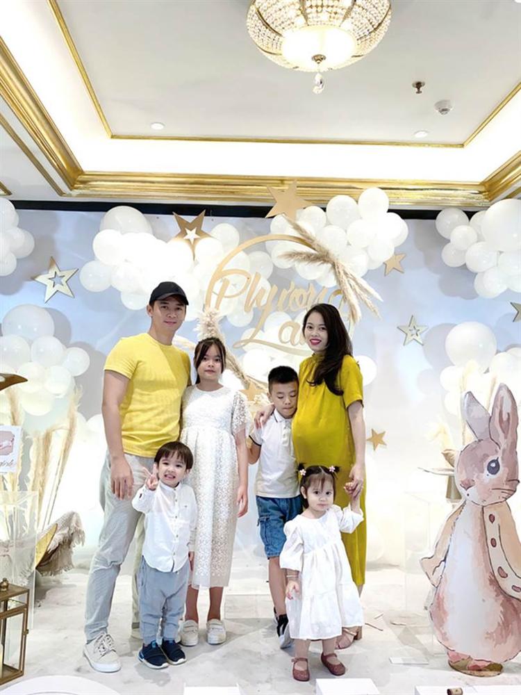 Mẹ 5 con Hằng Túi bất ngờ tiết lộ chuyện phát hiện Tuesday nhắn tin cho chồng, còn hờn dỗi khi không nhận được tin nhắn hồi đáp-2