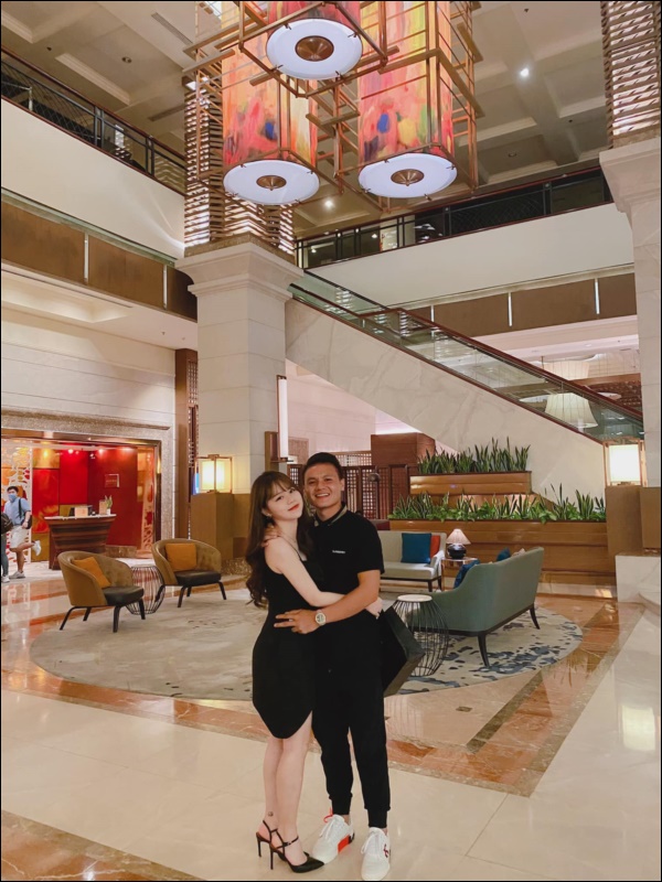 Huỳnh Anh khoe mâm cơm 2 người ăn do chính mình trổ tài, dân tình chúc mừng Quang Hải Đúng là có số hưởng-2