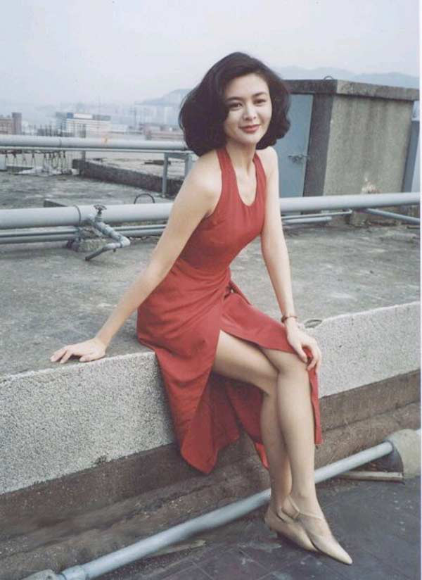 Đệ nhất mỹ nhân Hong Kong Quan Chi Lâm: U60 giàu có, hẹn hò trai trẻ kém 24 tuổi-3