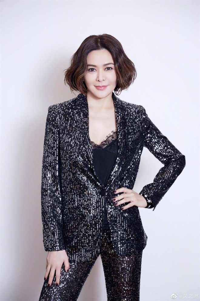 Đệ nhất mỹ nhân Hong Kong Quan Chi Lâm: U60 giàu có, hẹn hò trai trẻ kém 24 tuổi-9