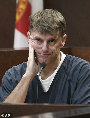 Người đàn ông bị cá sấu ăn thịt mất dạng đến 16 năm sau, cảnh sát mới phát giác ra âm mưu thâm độc của ả vợ và gã bạn thân-1