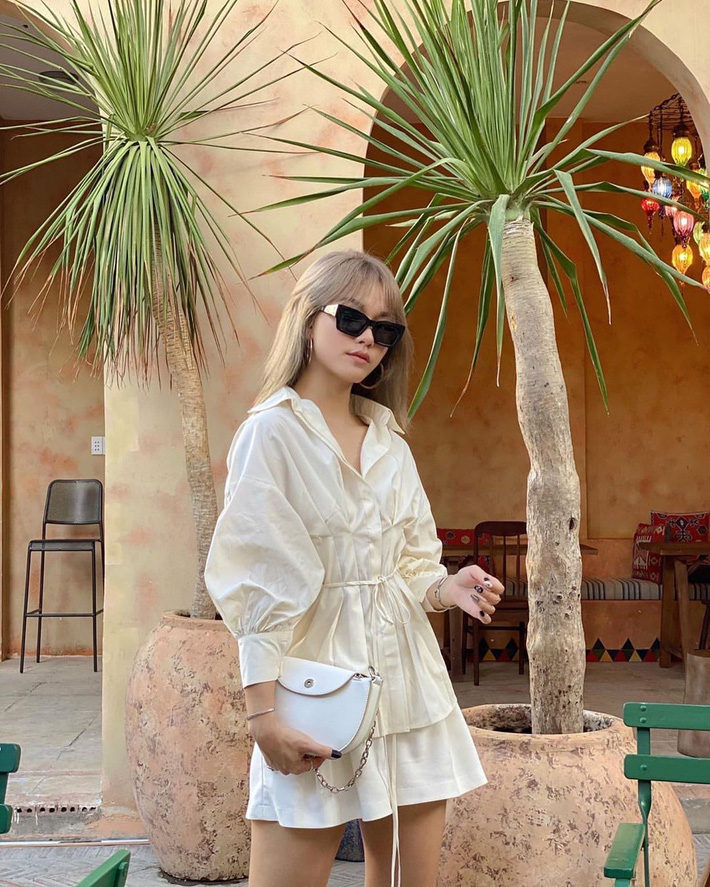Sắm blouse trắng tiểu thư chanh sả rồi găm đủ 3 bí kíp mix đồ thì bạn sẽ thăng hạng phong cách ngay-8