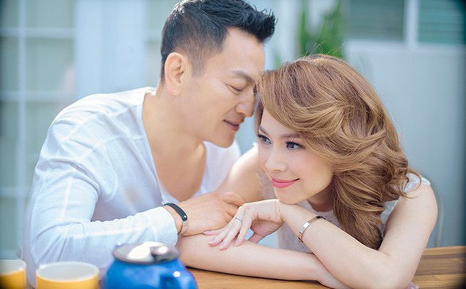 Đại gia 48 tuổi kết hôn với ca sĩ nổi tiếng, không quan tâm đến quá khứ scandal của vợ-2