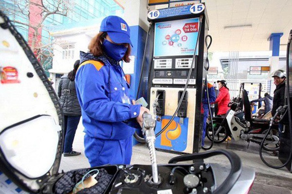 Giá xăng có thể tăng vào ngày mai ?-2