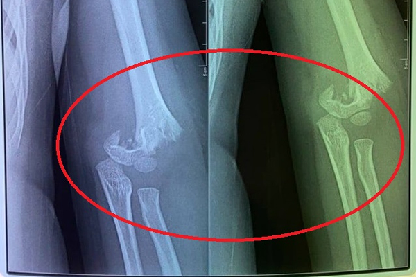 Cách cư xử tinh tế của người mẹ trẻ trên xe khách công cộng khiến dân mạng hết lời khen ngợi về nhân cách-5