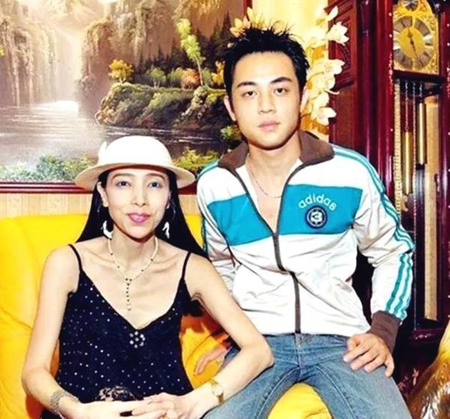 Nữ đại gia thích cặp trai trẻ ôm núi tiền sau 5 đời chồng gây ồn ào-5