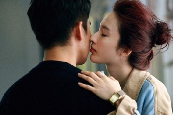 Người phụ nữ từ nước ngoài trở về khiến gia đình tôi tan nát-2