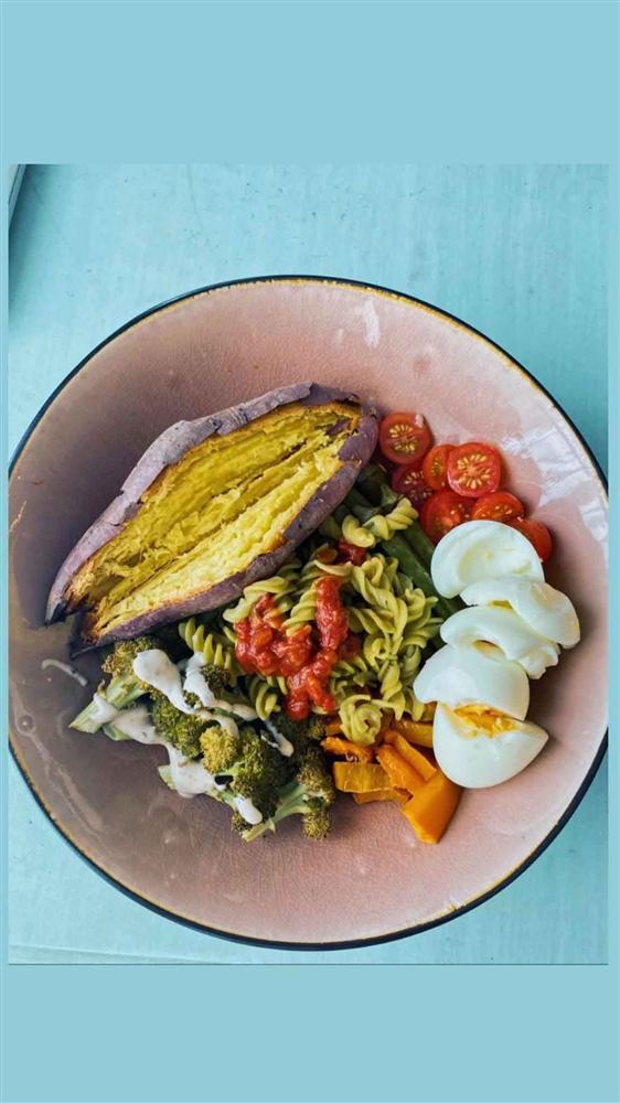 Nghiện salad, cắt bỏ thịt: cách giảm cân an toàn để Châu Bùi xuống liền 3kg chỉ sau 9 ngày-14