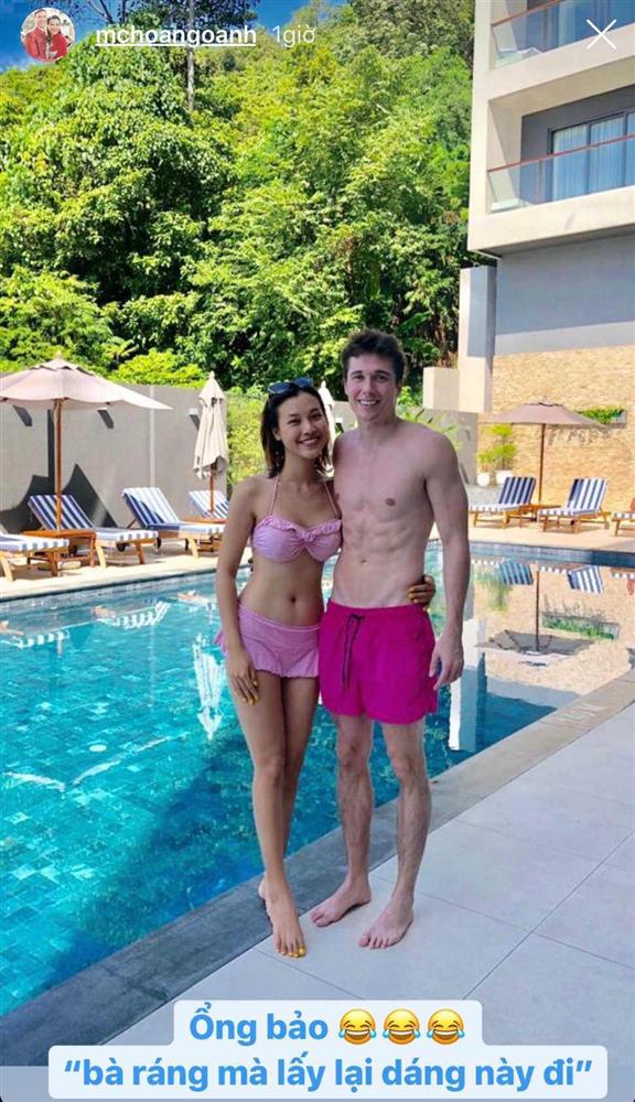 Hoàng Oanh lấy khăn che ngực hớ hênh khi đang xộc xệch không cài cúc cho con bú-5