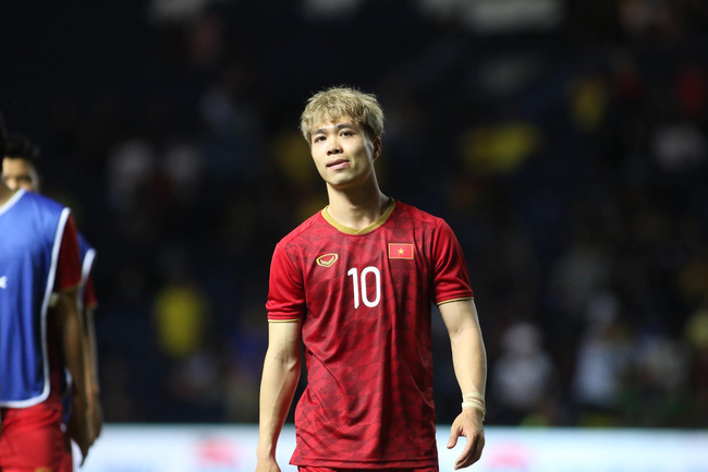 Sách Toán lớp 1 đưa ra câu hỏi về Công Phượng, chính nam cầu thủ cũng gãi đầu gãi tai không trả lời được thông tin về mình-2