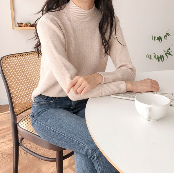 Chỉ là 2 dáng áo len cơ bản nhưng lại có sức mạnh cải thiện style ghê gớm, có đủ thì bạn khỏi lo mỗi sáng mặc gì-3