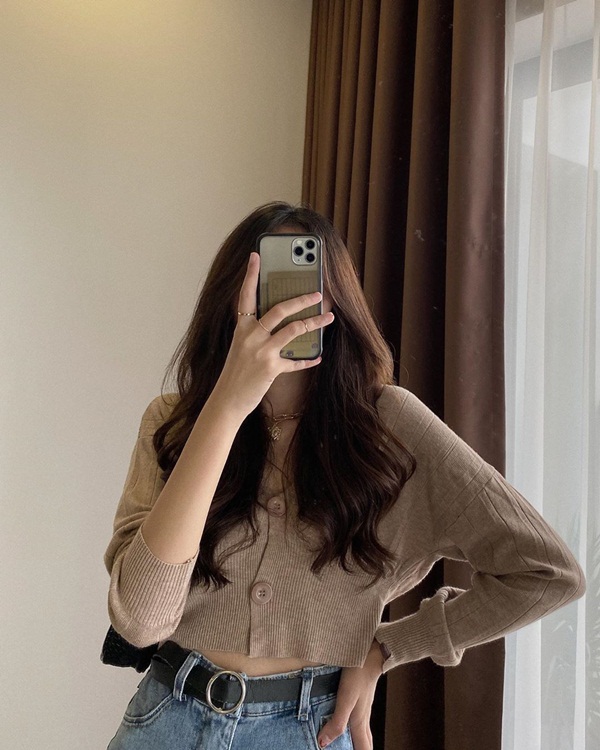 Chỉ là 2 dáng áo len cơ bản nhưng lại có sức mạnh cải thiện style ghê gớm, có đủ thì bạn khỏi lo mỗi sáng mặc gì-13