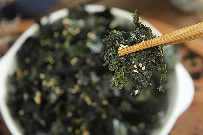 Đừng nấu canh nữa, làm rong biển rang muối mè giòn tan để ăn chơi cũng đã miệng-7