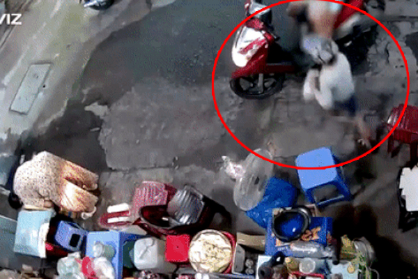 Nạn nhân sống sót trong vụ sập cầu Cần Thơ 13 năm trước tiết lộ nhờ... đôi dép-8