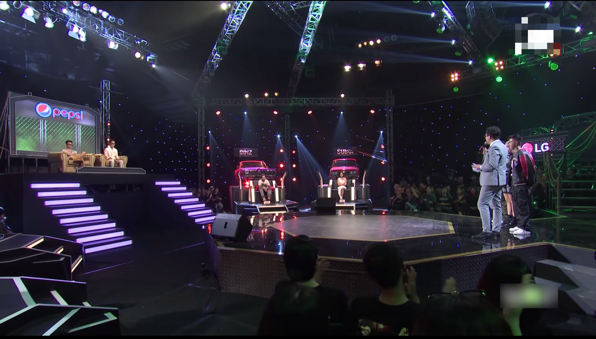 Trấn Thành tiếp tục bị chê làm lố tại Rap Việt: In hẳn lyrics của TLinh để đọc, nhận xét dài hơn giám khảo và HLV-3