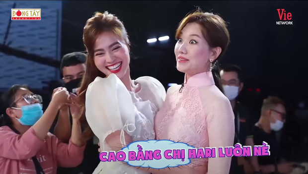 Clip bóc trần chiêu hack chiều cao của Hoà Minzy: Nhìn đôi guốc như cà kheo mà choáng, Lan Ngọc nay đã có đối thủ?-2