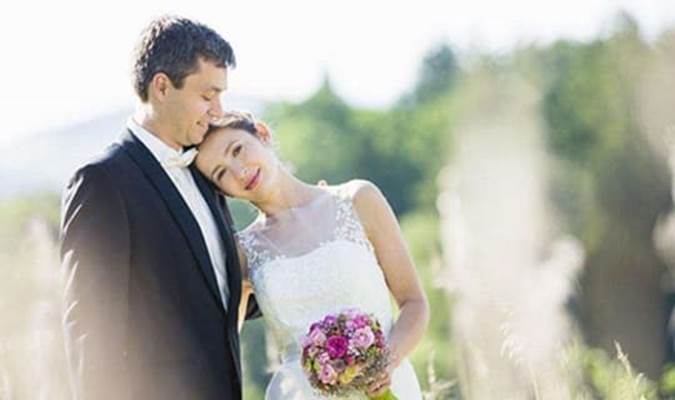 Nhìn thấy con dâu phơi quần áo giữa đêm, mẹ chồng thuyết phục con trai ly hôn ngay lập tức-2