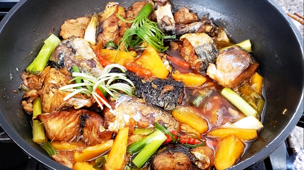 Cách làm món cá nục kho dứa đậm đà, ngon cơm-2