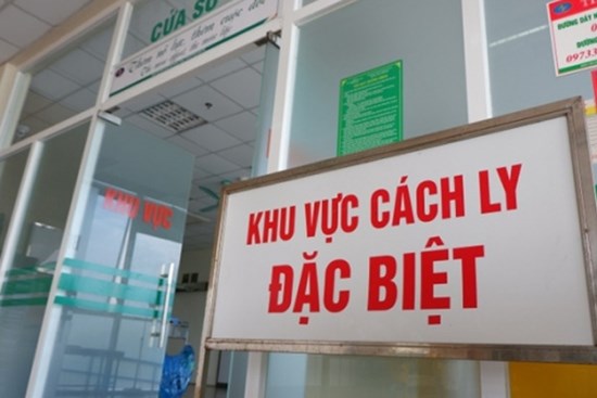 Thêm 3 ca mắc mới COVID-19 là người nhập cảnh, Việt Nam có 1.077 bệnh nhân
