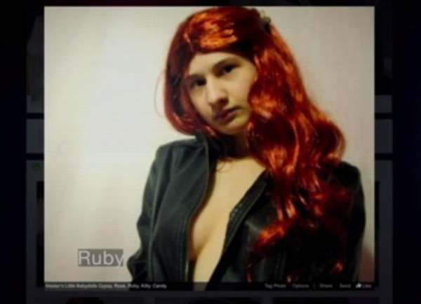 Mẹ vừa qua đời, con gái bại liệt bỗng đứng lên đi lại bình thường, hé lộ chân tướng vụ án con giết mẹ với dòng thông báo rợn người trên MXH-8