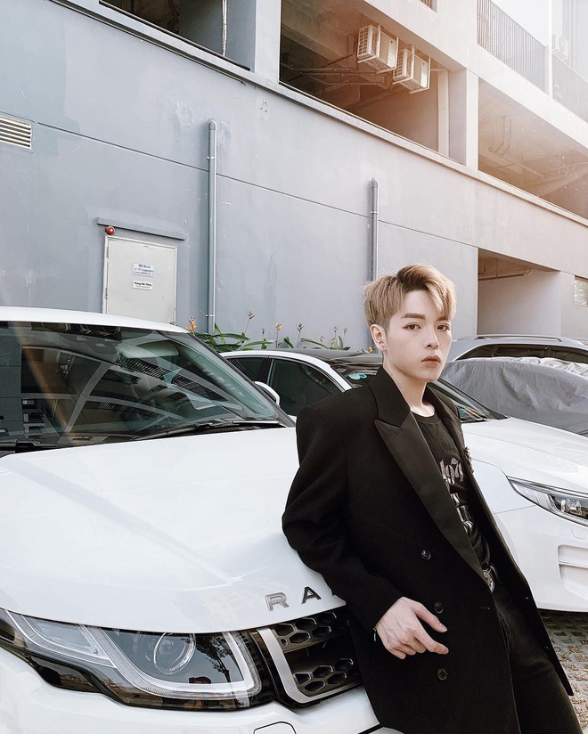 Lời nguyền mặc xấu gia đình Hoa Dâm Bụt: Erik ưa trang điểm lố nhưng sao bằng cách phối đồ đi vào lòng... đất của Hòa Minzy?-18