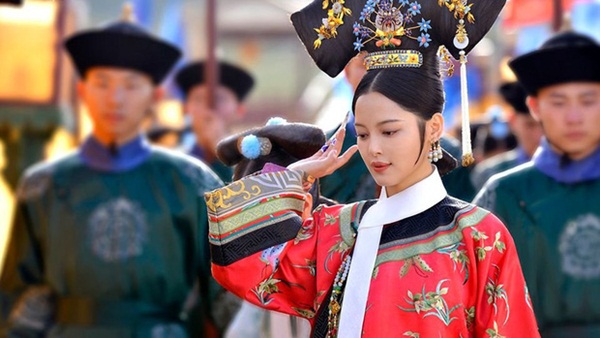 Bí ẩn phía sau chiếc móng giả bằng vàng của dàn Hậu cung triều Thanh: Đâu chỉ đơn thuần là món trang sức đắt giá-3