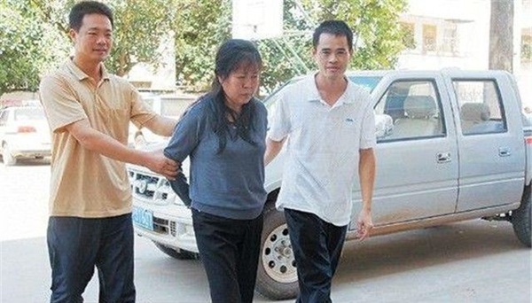 Sẵn sàng vứt đứa trẻ xuống sông để trốn thoát, kẻ buôn người khét tiếng còn để lại câu nói gây chấn động khi bị bắt-3