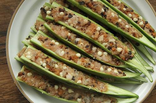 Tưởng chỉ có thể luộc hoặc xào, đậu bắp đem nhồi thịt lại ngon bất ngờ-6