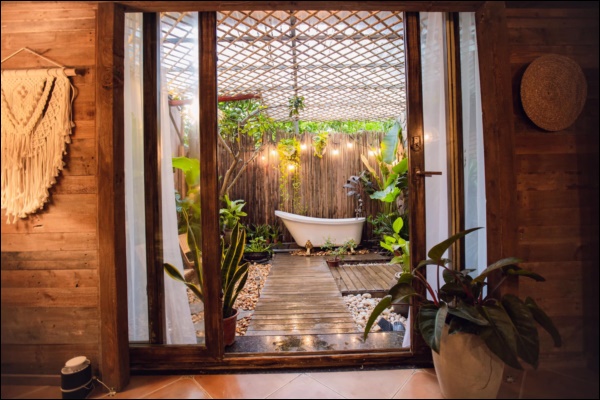 Cô gái tự tay thiết kế phòng tắm độc đáo nhất Vịnh Bắc Bộ, nhìn qua cứ ngỡ resort nơi nào!-10