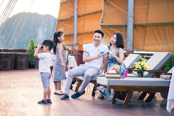 3 sao nam đẹp trai lấy vợ kém sắc giờ nhà đẹp, con ngoan không ai bằng-1